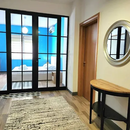 Turqoise Flat In Center With 24h Self Check In Apartmán *