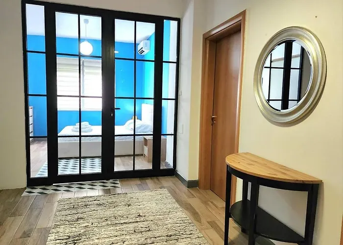 Turqoise Flat In Center With 24h Self Check In Apartmán *