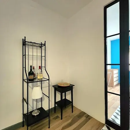 Turqoise Flat In Center With 24h Self Check In