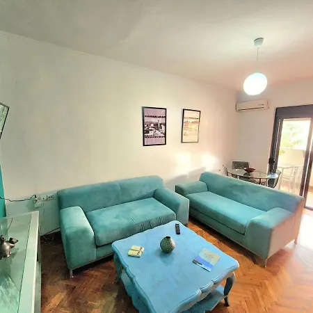 Turqoise Flat In Center With 24h Self Check In טיראנה