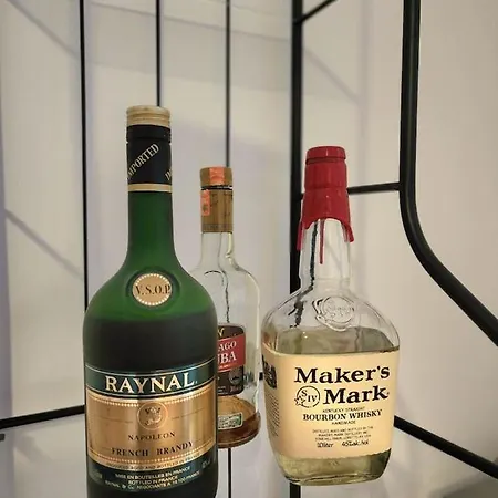 Turqoise Flat In Center With 24h Self Check In Appartement *